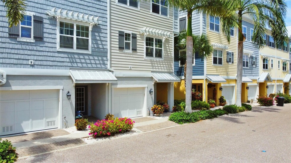 3157 Nautical Pl S, Saint Petersburg, FL for sale - Building Photo - Image 3 of 17