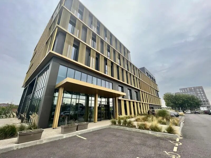 Bureau dans Rouen à louer Photo du bâtiment- Image 1 de 13
