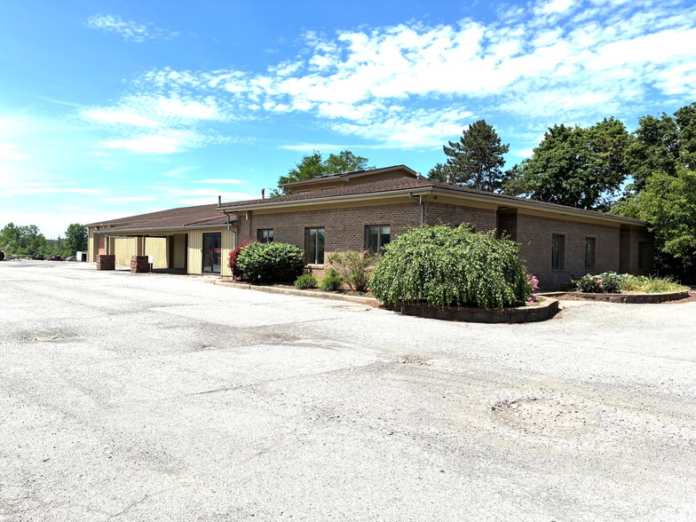 1249 Lehigh Station Rd, Henrietta, NY for lease - Building Photo - Image 1 of 20