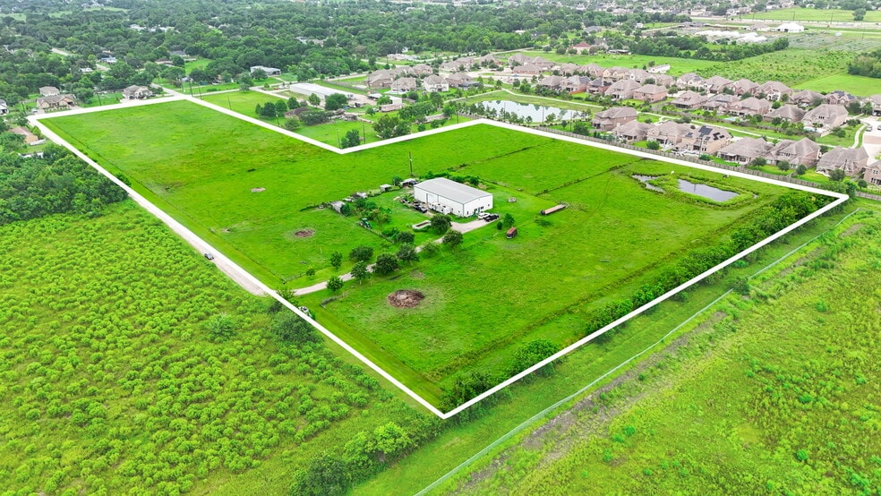 3525 County Road 107F, Pearland, TX for sale - Building Photo - Image 3 of 25