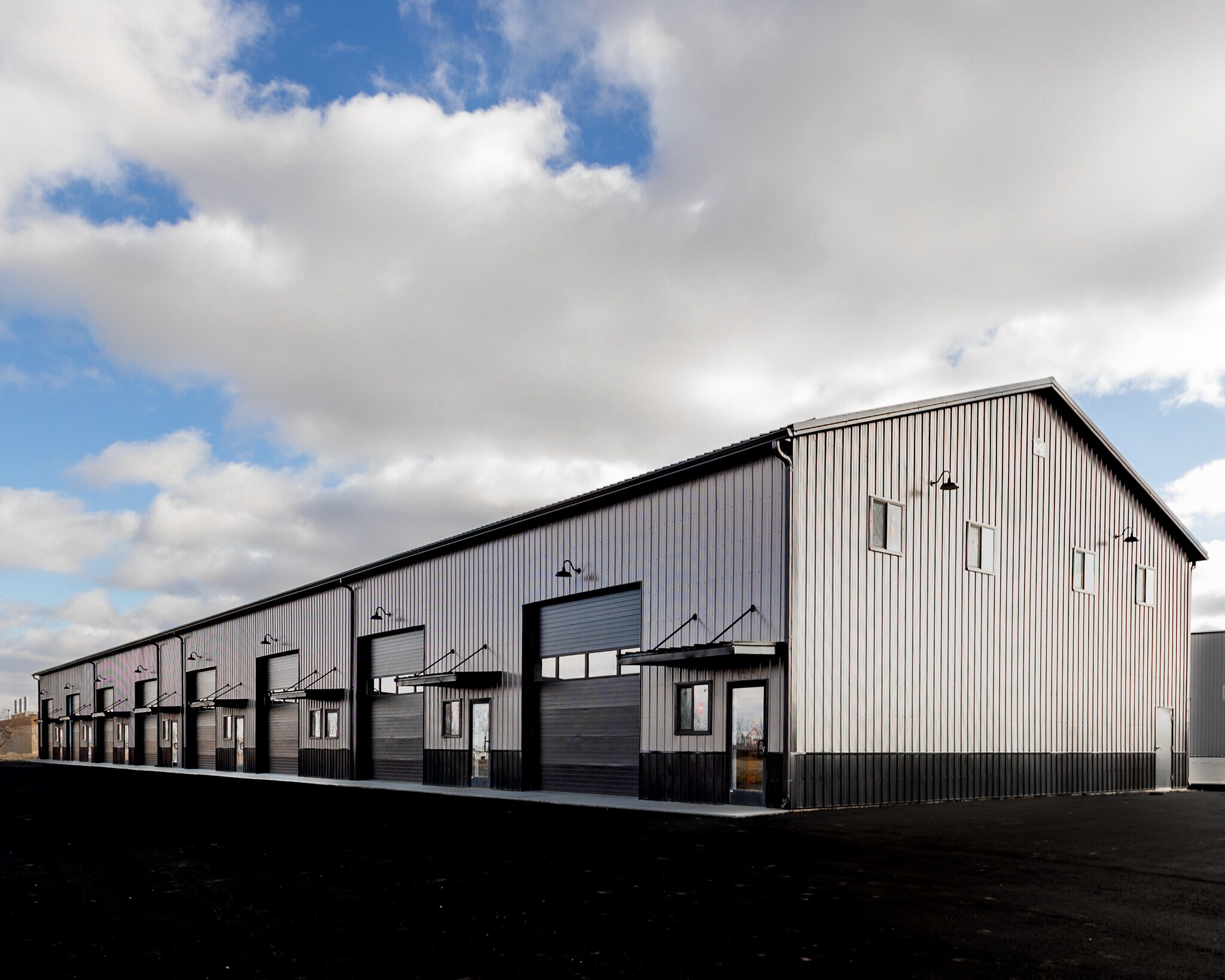 71 N Kings Chapel Dr, Troy, OH for lease Building Photo- Image 1 of 16