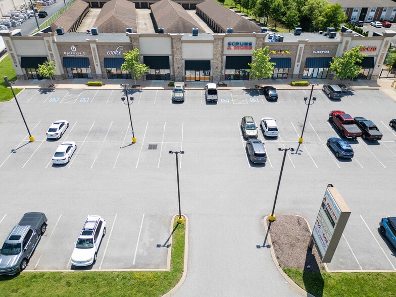 210 Needmore Rd, Clarksville, TN for lease - Building Photo - Image 3 of 6