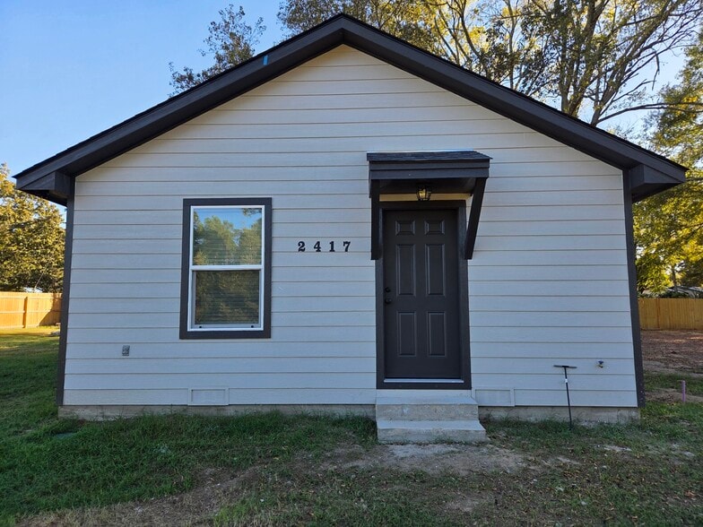 2417 Waterwood Dr, Chandler, TX for sale - Primary Photo - Image 1 of 1