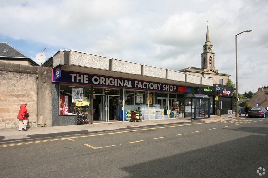 8 High St, Stewarton for lease - Primary Photo - Image 1 of 11