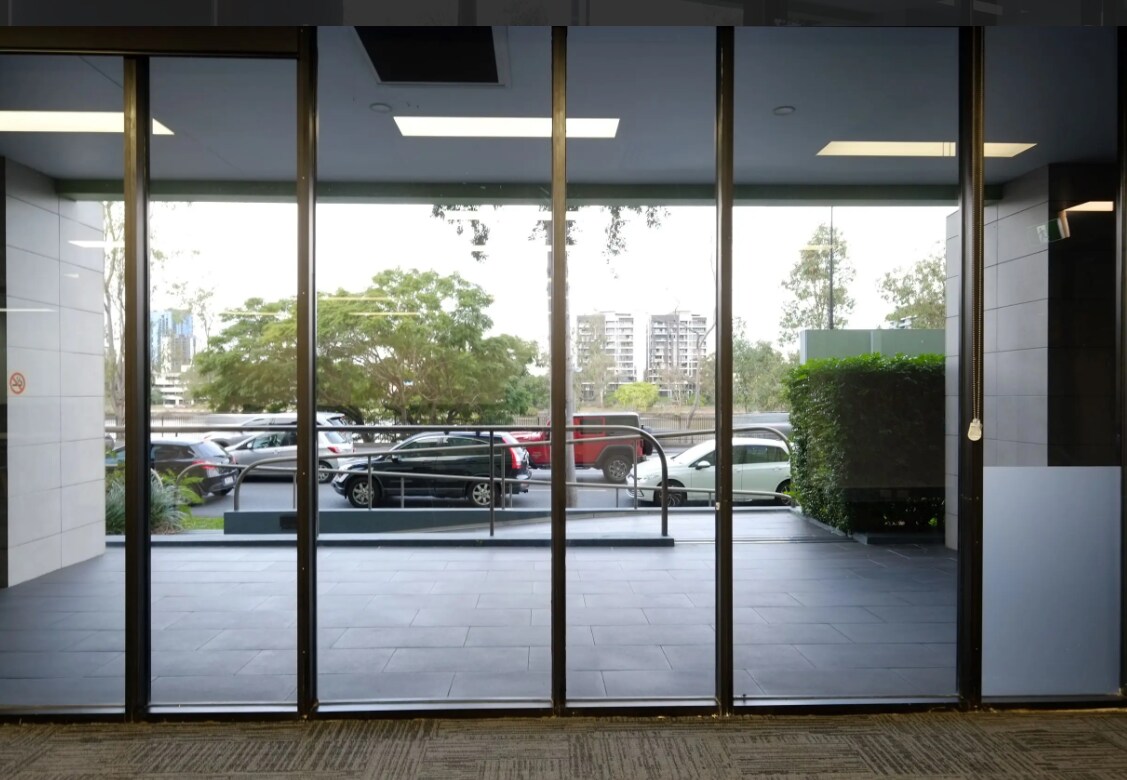 301 Coronation Dr, Milton for lease Interior Photo- Image 1 of 4