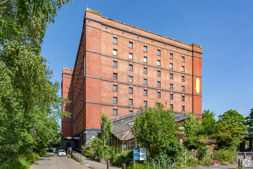 Smeaton Rd, Bristol à louer - Photo du bâtiment - Image 3 de 3