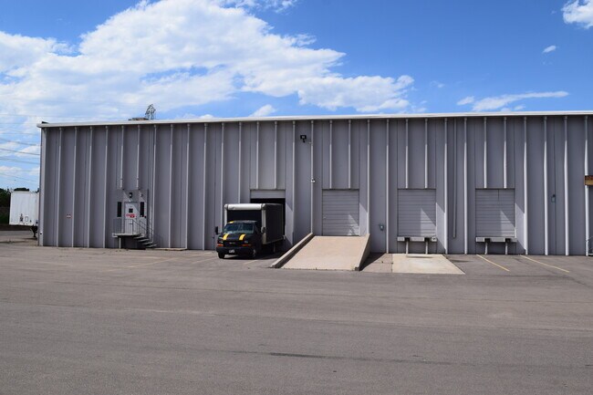 Plus de détails pour 3201-3273 S Platte River Dr, Englewood, CO - Industriel à louer