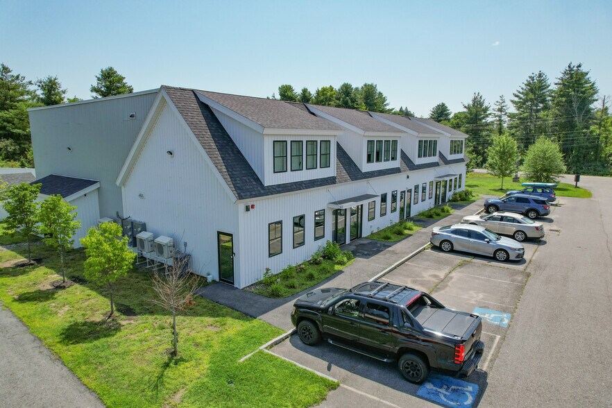 5 Little Wing Ln, Gorham, ME à louer - Photo du bâtiment - Image 2 de 3