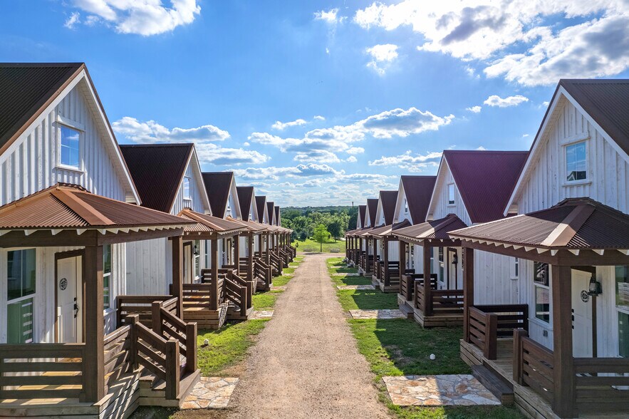 23461 Ranch to Market 150 rd, Dripping Springs, TX for sale - Building Photo - Image 2 of 14