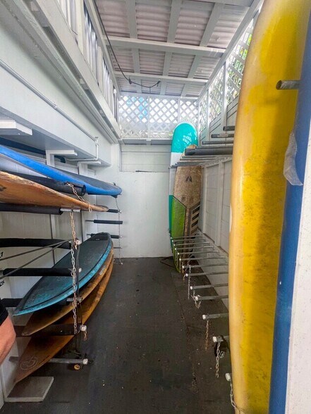 2525 Cartwright Rd, Honolulu, HI à louer - Photo intérieure - Image 2 de 3