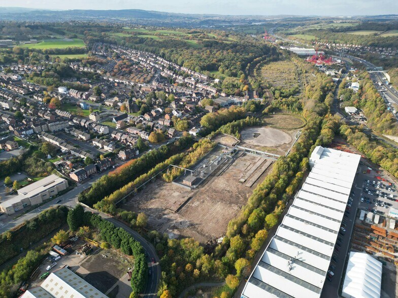 Barrow Rd, Sheffield à louer - Aérien - Image 2 de 6