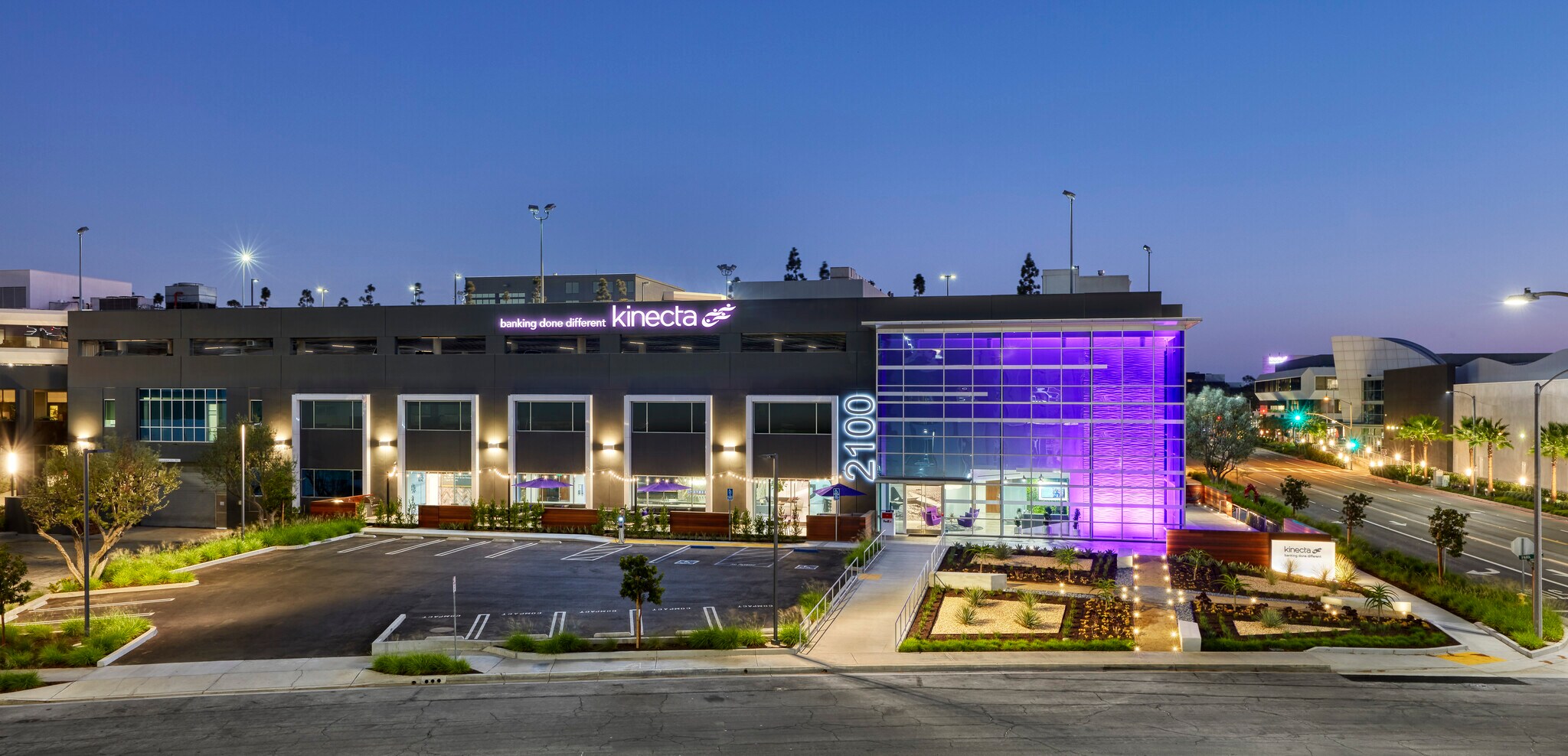 2100 E Park Pl, El Segundo, CA à vendre Photo du bâtiment- Image 1 de 29