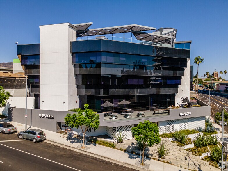 1800 N Vine St, Los Angeles, CA à louer - Photo principale - Image 1 de 30