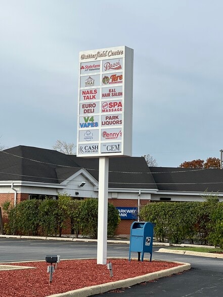 22W535 Butterfield Rd, Glen Ellyn, IL for lease - Building Photo - Image 2 of 2