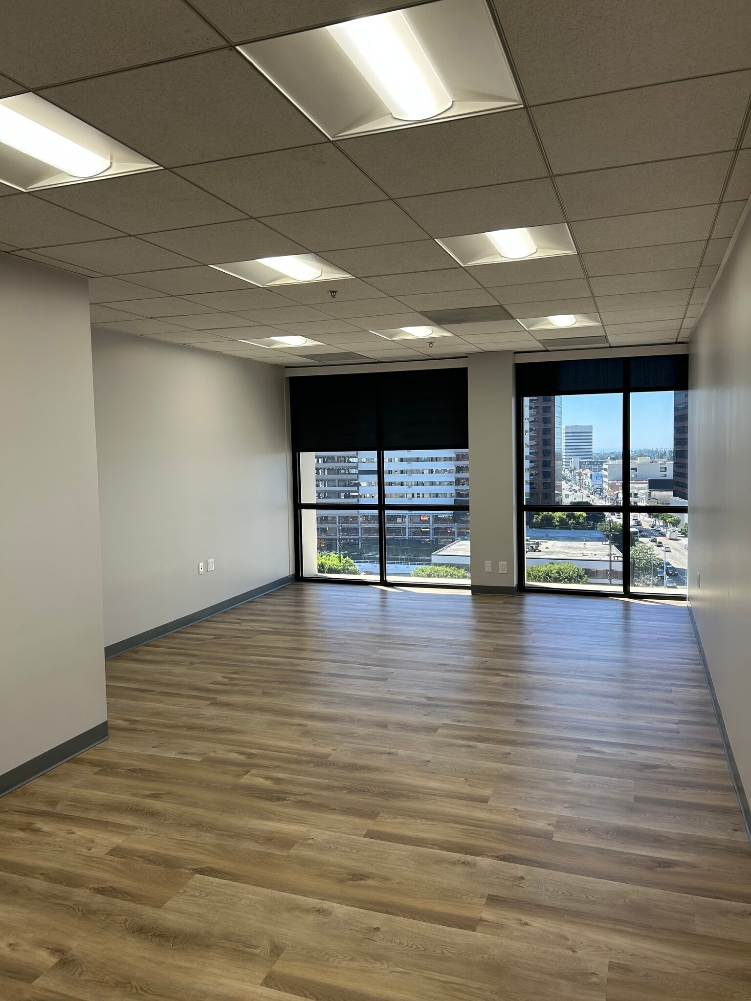 11620 Wilshire Blvd, Los Angeles, CA for lease Interior Photo- Image 1 of 5