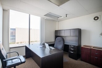 800-810 N Grand Ave, Covina, CA à louer Photo intérieure- Image 2 de 2