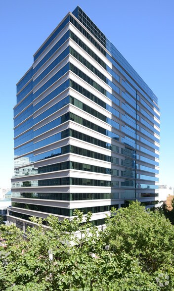 888 SW 5th Ave, Portland, OR for lease - Building Photo - Image 2 of 10