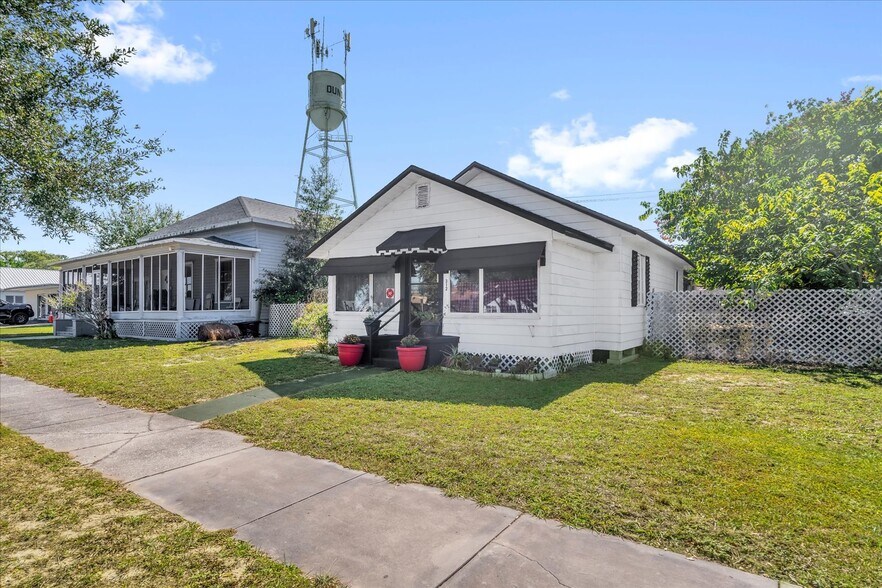 312 E Main St, Dundee, FL à vendre - Photo du bâtiment - Image 2 de 27