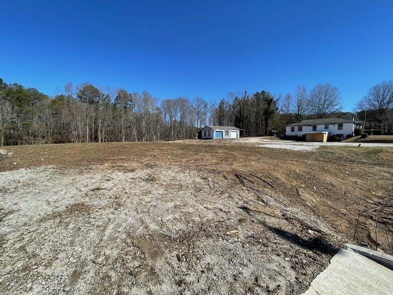 2038 Fairburn Rd, Douglasville, GA for sale - Building Photo - Image 2 of 3