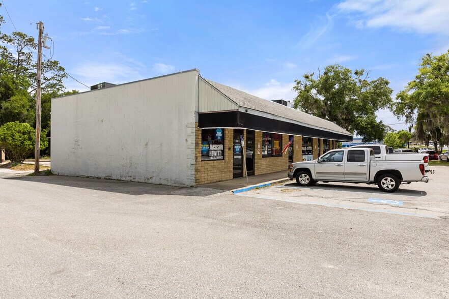 5053 SE Abshier Blvd, Belleview, FL à vendre - Photo du bâtiment - Image 2 de 19
