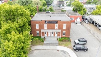 Plus de détails pour 7070 Chem. de la Côte-des-Neiges, Montréal, QC - Bureau à vendre