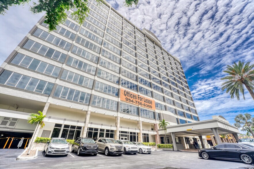 2455 E Sunrise Blvd, Fort Lauderdale, FL à vendre - Photo du bâtiment - Image 2 de 124
