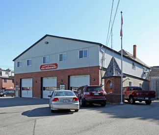 Plus de détails pour 17 Bascom St, Uxbridge, ON - Industriel à louer