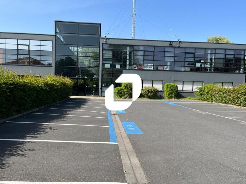 15-17 Rue Nicolas Appert, Villeneuve-d'Ascq à louer - Photo du bâtiment - Image 1 de 6