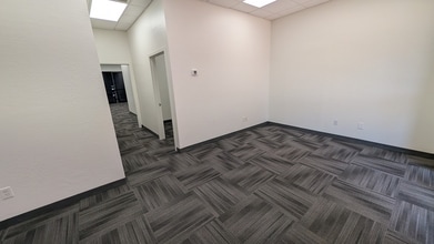 3001 S 35th St, Phoenix, AZ for lease Interior Photo- Image 1 of 3