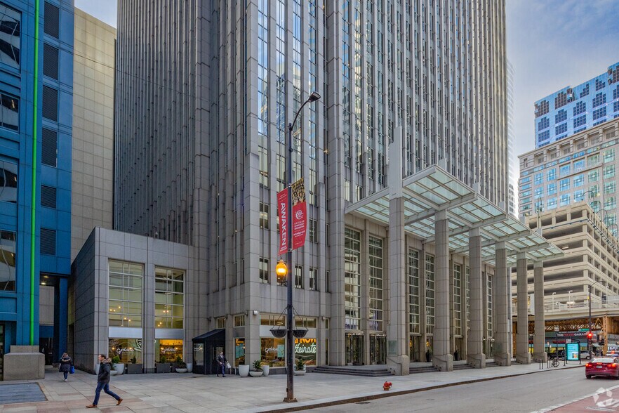 181 W Madison St, Chicago, IL à louer - Photo du bâtiment - Image 2 de 6