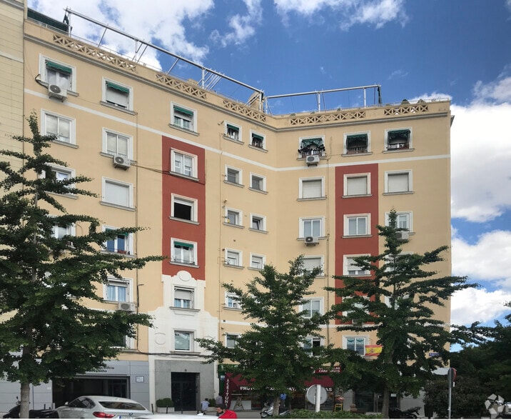 Commerce de détail dans Madrid, Madrid à louer - Photo principale - Image 1 de 2