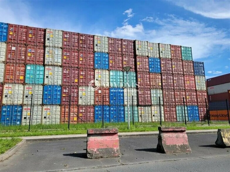 Industriel dans Gennevilliers à louer - Photo du bâtiment - Image 3 de 5