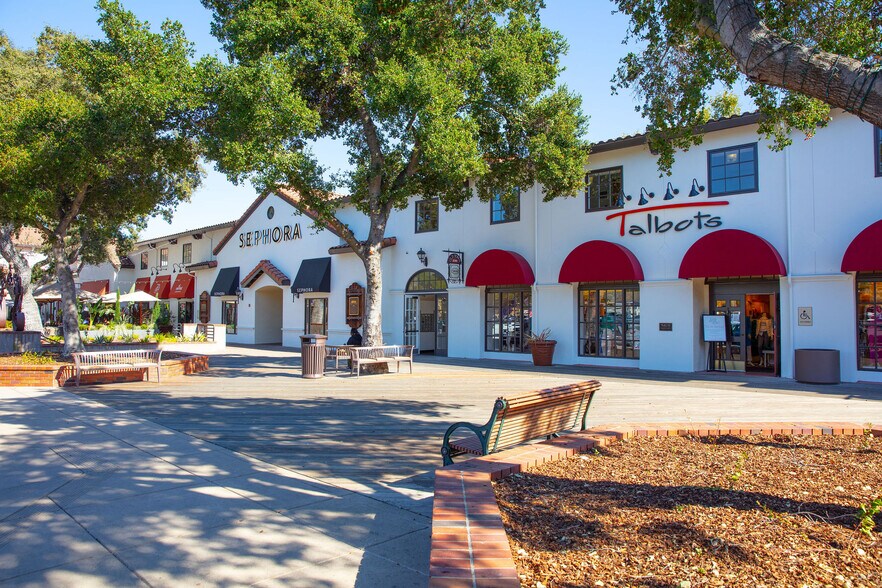 23-50 University Ave, Los Gatos, CA à louer - Photo du bâtiment - Image 2 de 8