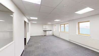 Harrier Way, Exeter for lease Interior Photo- Image 2 of 3