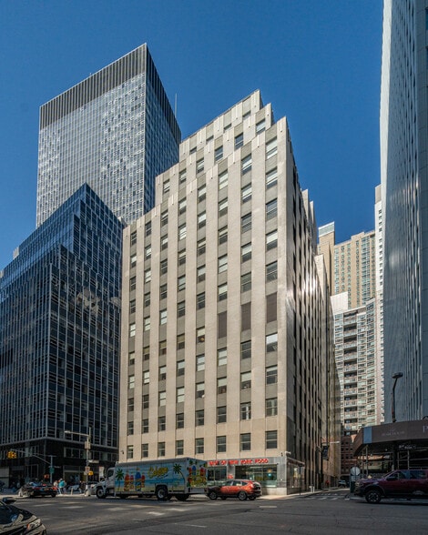 125 Maiden Lane - Floors 10-12 portfolio of 3 properties for sale on LoopNet.ca - Building Photo - Image 2 of 20