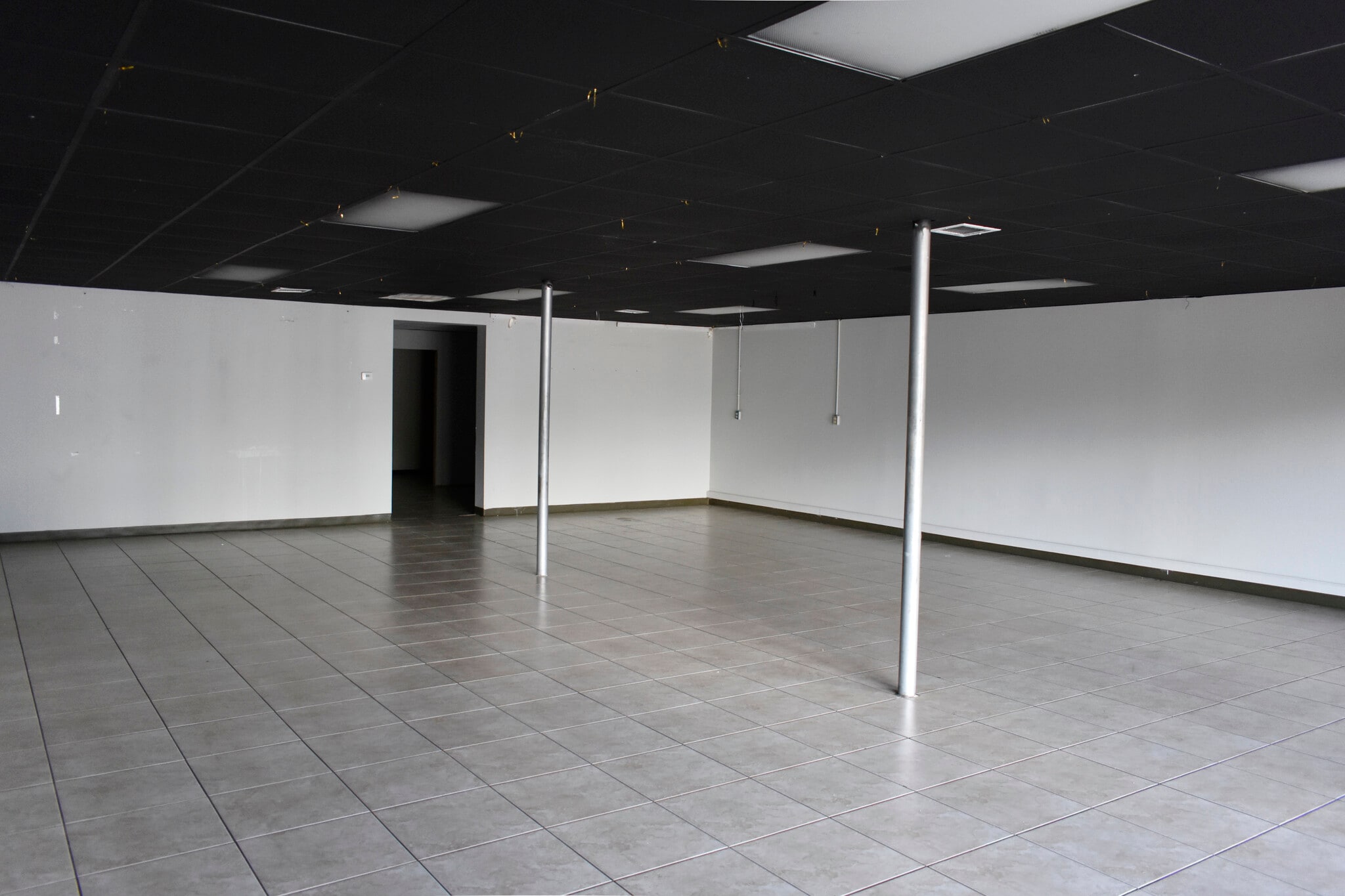 2517-2519 Strawberry Rd, Pasadena, TX à louer Photo intérieure- Image 1 de 4