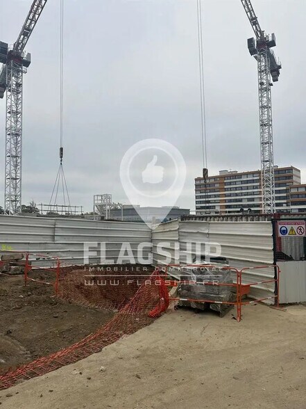Commerce de détail dans Sucy-en-Brie à louer - Photo du bâtiment - Image 2 de 4