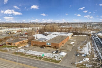 3435 Boul Pitfield, Montréal, QC - AERIAL  map view