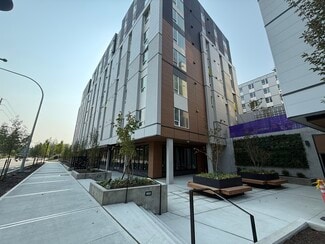 Plus de détails pour 12333 120th Ave NE, Kirkland, WA - Commerce de détail à louer