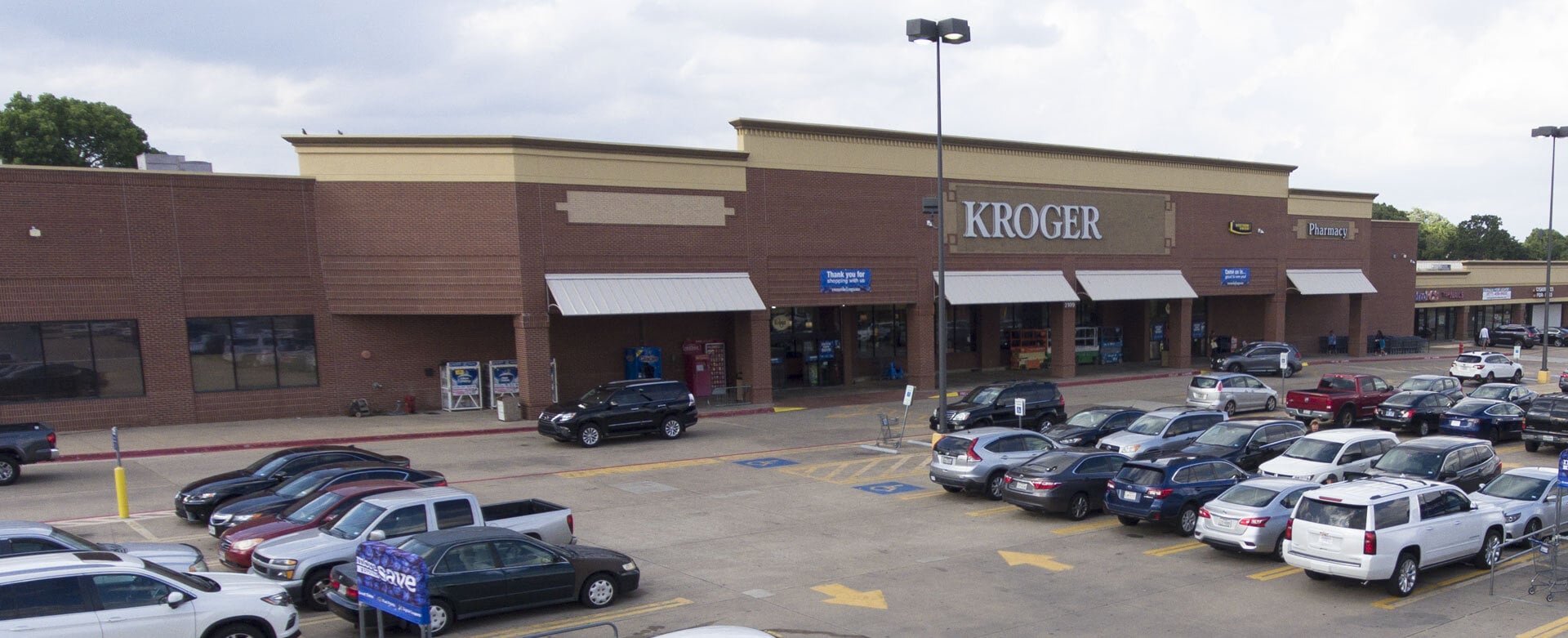 2101-2113 Harwood Rd, Bedford, TX for lease Primary Photo- Image 1 of 7