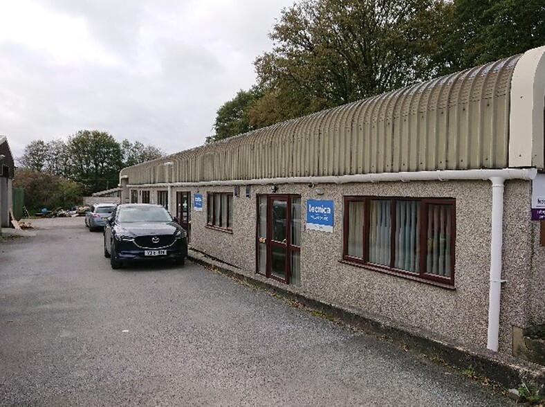 4 Stoke Hl, Yelverton for lease - Building Photo - Image 2 of 2