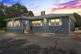 Plus de détails pour 492 W Main St, Forest City, NC - Commerce de détail à vendre