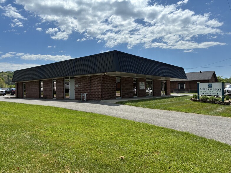 646 Manchester St, Barbourville, KY à vendre - Photo principale - Image 1 de 2