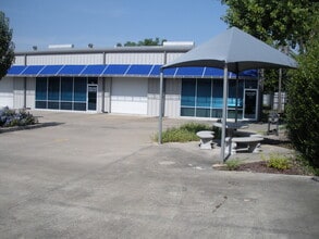 8416 S Breeze Dr, Houston, TX à louer Photo intérieure- Image 2 de 8