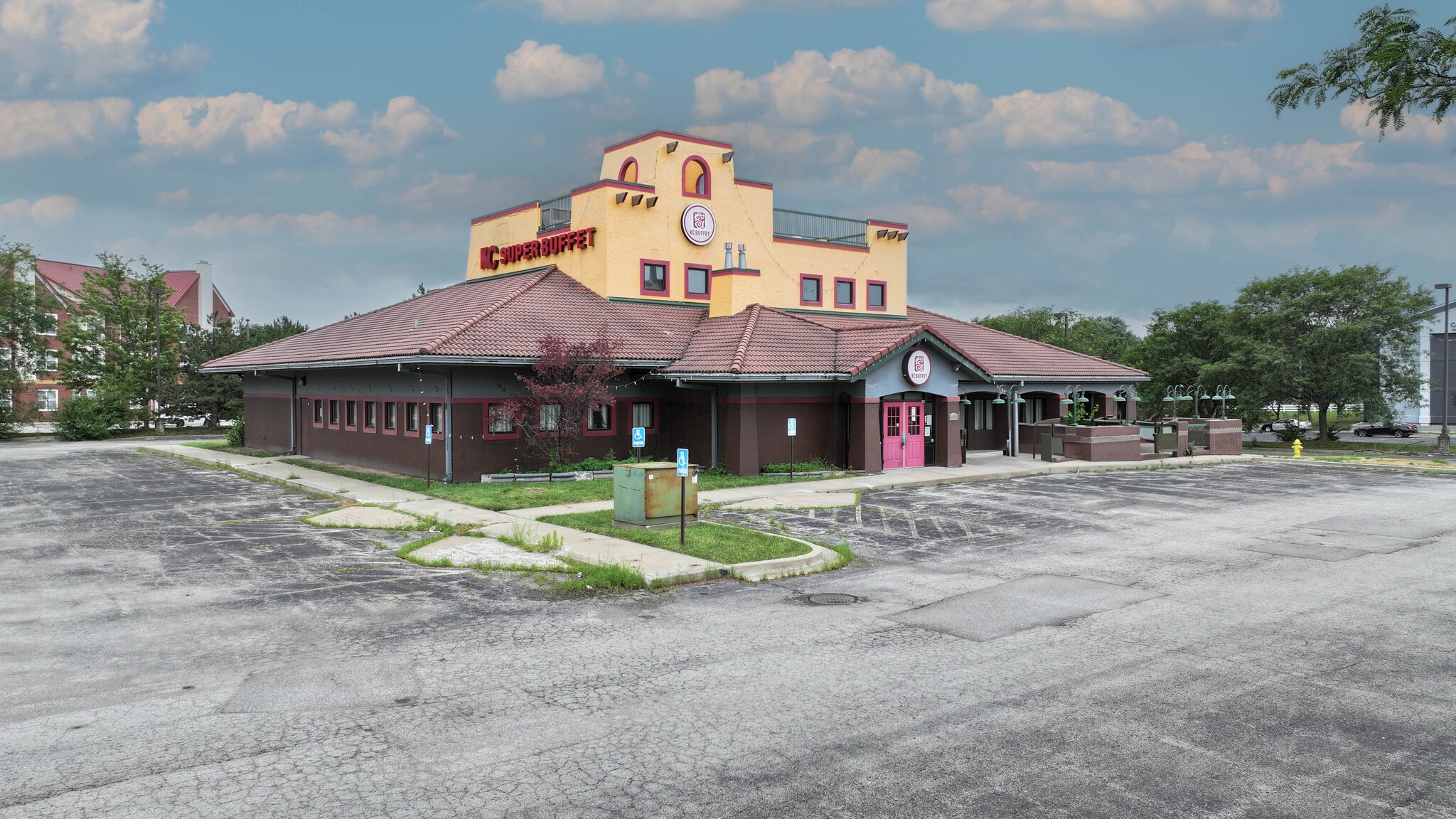 12225 S Strang Line Rd, Olathe, KS for sale Building Photo- Image 1 of 6