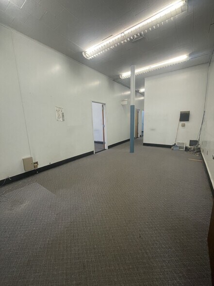 317 S Broadway, Yonkers, NY à louer - Photo du bâtiment - Image 2 de 8