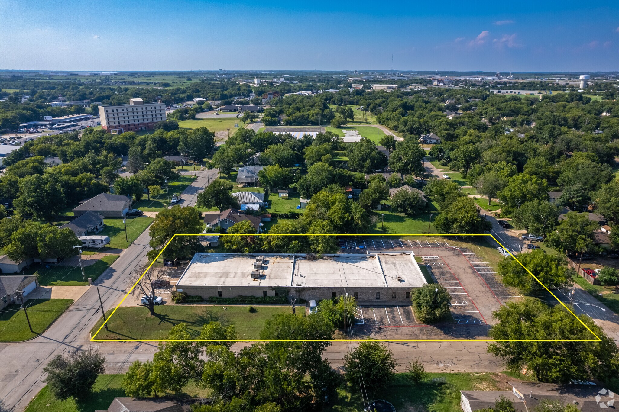 1300 N Anglin, Cleburne, TX à vendre Aérien- Image 1 de 1