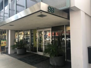 99 S Lake Ave, Pasadena, CA for lease Building Photo- Image 2 of 9