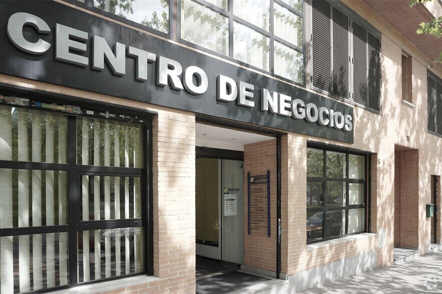 Calle de López de Aranda, 35, Madrid, Madrid à louer - Photo intérieure - Image 1 de 1