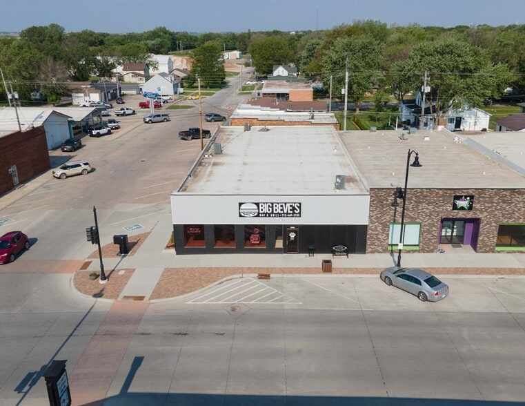 1004 Main St, Manson, IA for sale - Building Photo - Image 2 of 18
